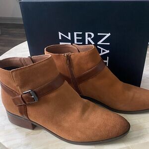 Brown Naturalizer booties EUC.
